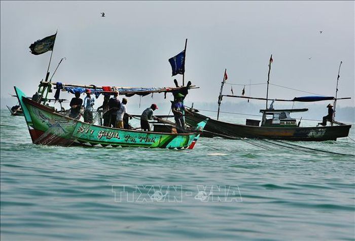 Bình Thuận: Hỗ trợ chi phí lắp đặt thiết bị tàu cá giúp ngư dân bám biển
