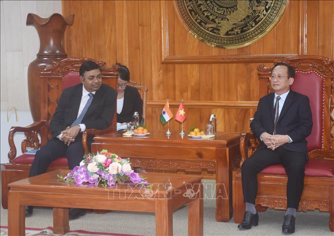 Ngày 27/12, Chủ tịch UBND tỉnh Bạc Liêu Phạm Văn Thiều đón tiếp Tổng Lãnh sự Ấn Độ tại TP Hồ Chí Minh Madan Mohan Sethi đến thăm và chào xã giao.