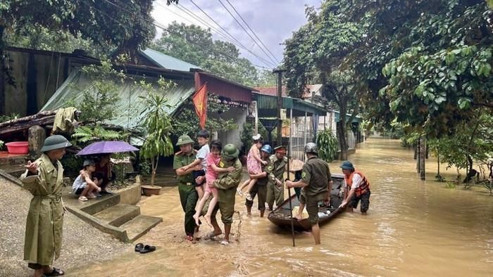 Hướng dẫn kỹ năng ứng phó với bão và mưa lũ sau bão