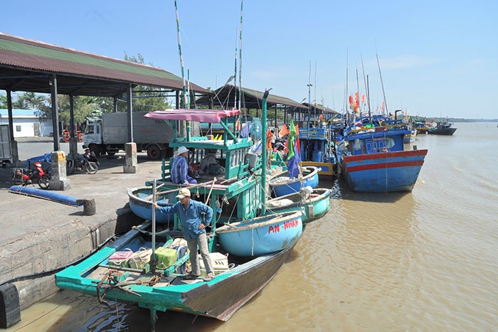 Giá cước vận tải biển đang tăng nếu gánh thêm khoản phí sử dụng cơ sở hạ tầng cảng biển của TP Hồ Chí Minh, doanh nghiệp thủy sản sẽ bị đội chi phí lớn.